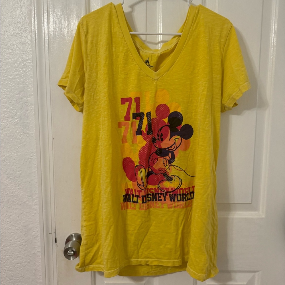 Disney PARKS Mickey Mouse tee